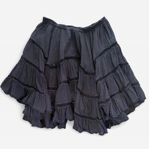 Free people black Nora ruffle skirt sz large